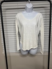 Banana Republic White V-Neck Blouse S  Textured Knit Sleeves  Versatile Layeri
