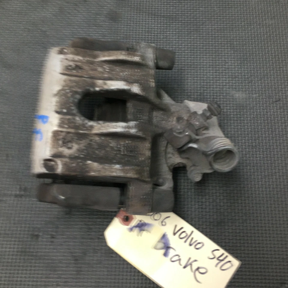 04-11 Pinza de freno trasera derecha pasajero VOLVO S40 OEM 36000903 Foto 3 de 4