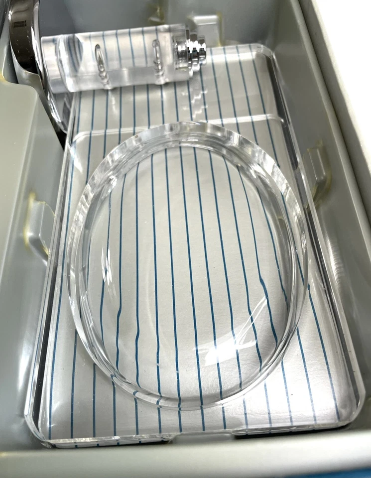 Wall Mounted Clear Acrylic Soap Dish Holder for Bathroom - Image 3 of 4