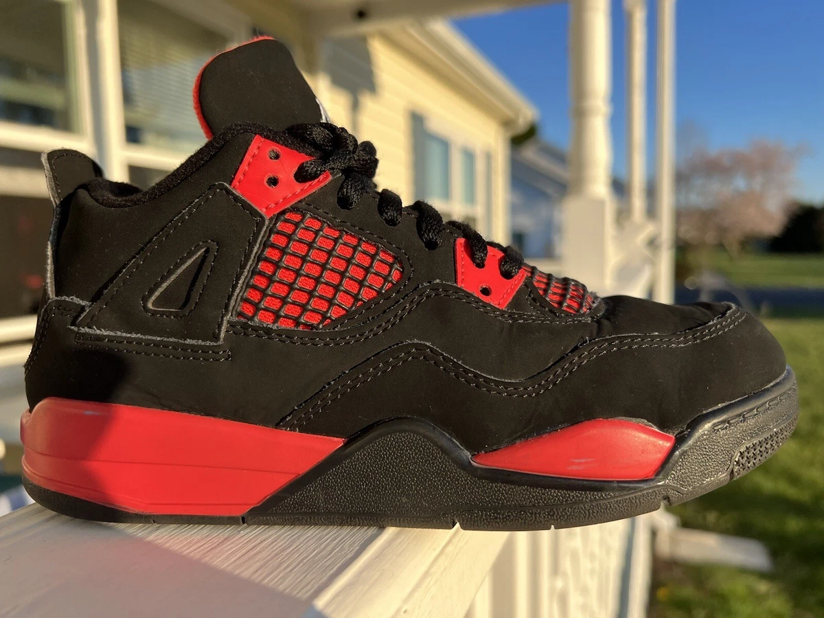 Jordan 4 Retro Red Thunder gs (2022) - Size 3y