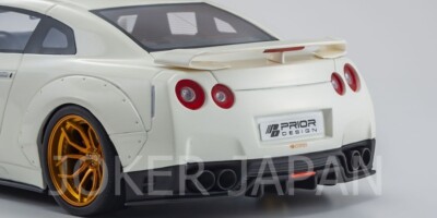 GT SPIRIT 1/18scale PRIOR DESIGN PD750WB (R35 GT-R) Pearl white