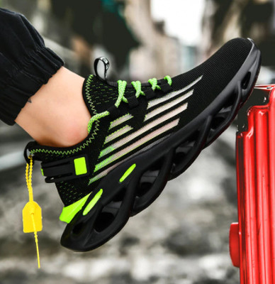 Sneakers alta intrecciata da uomo in pelle