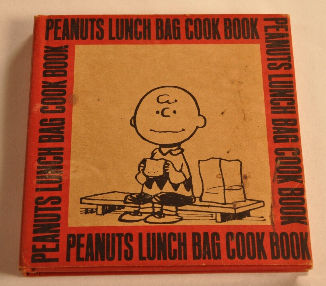1970 Peanuts Lunch Bag Cook Book Charlie Brown Snoopy Schulz June