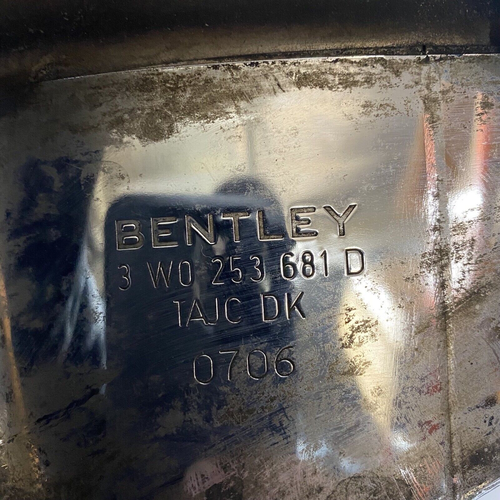 BENTLEY CONTINENTAL FLYING SPUR MUFFLER PIPE TIP 2006 07 08 09 10 11 2012 LEFT