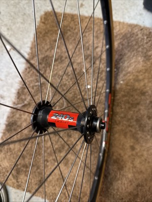 DT SWISS RR1.1ホイールセット DT Swiss RR1.1 700c Wheel Set - Bicycle Wheel Warehouse