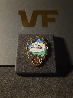 Veefriends Proactive Piranha Limited Edition /55 Black Sapphire Pin