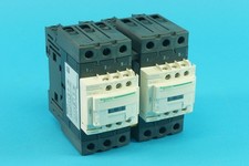 Schneider Electric LC2D40AGD reversing contactor , 3P(3 NO), 40A, 125 VDC coil