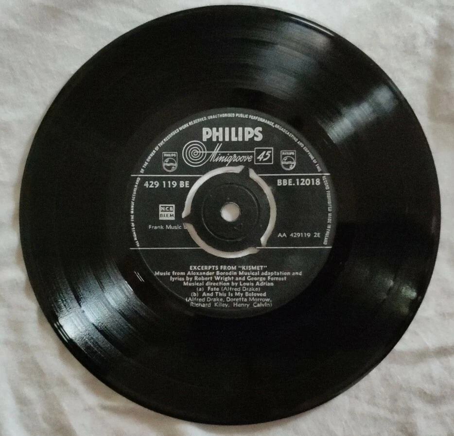 Alfred Drake In Excerpts From Kismet Vinyl EP 7" Single.1955 Philips BBE 12018. - Image 4 of 4