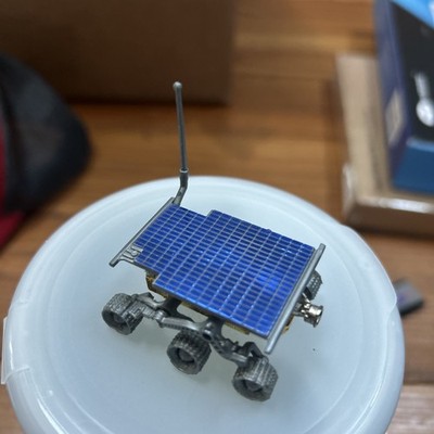 Hot Wheels Mars Pathfinder Sojourner Robotic Mars Rover JPL NASA Space Vehicle.