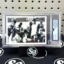 TOM HEINSOHN Signed 3.5x5 Photograph Boston Celtics HOF Player Coach PSA Auto 10