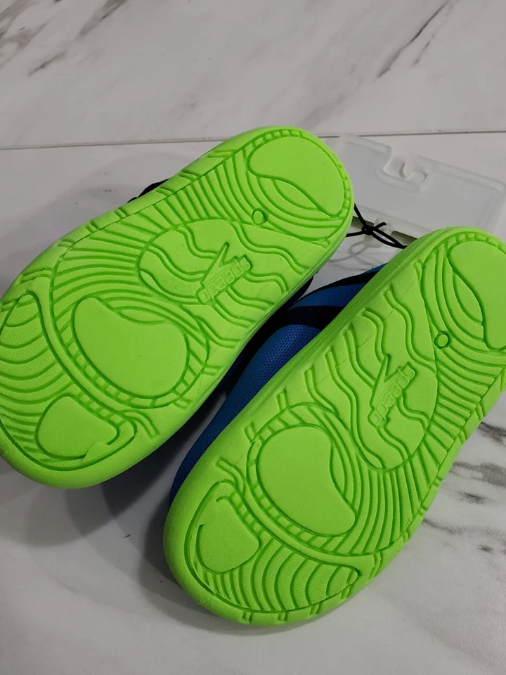 NUEVO FÁCIL ENCENDIDO / APAGADO - Zapatos de agua Speedo niño niño niños talla 5/6 - Foto 4 de 4