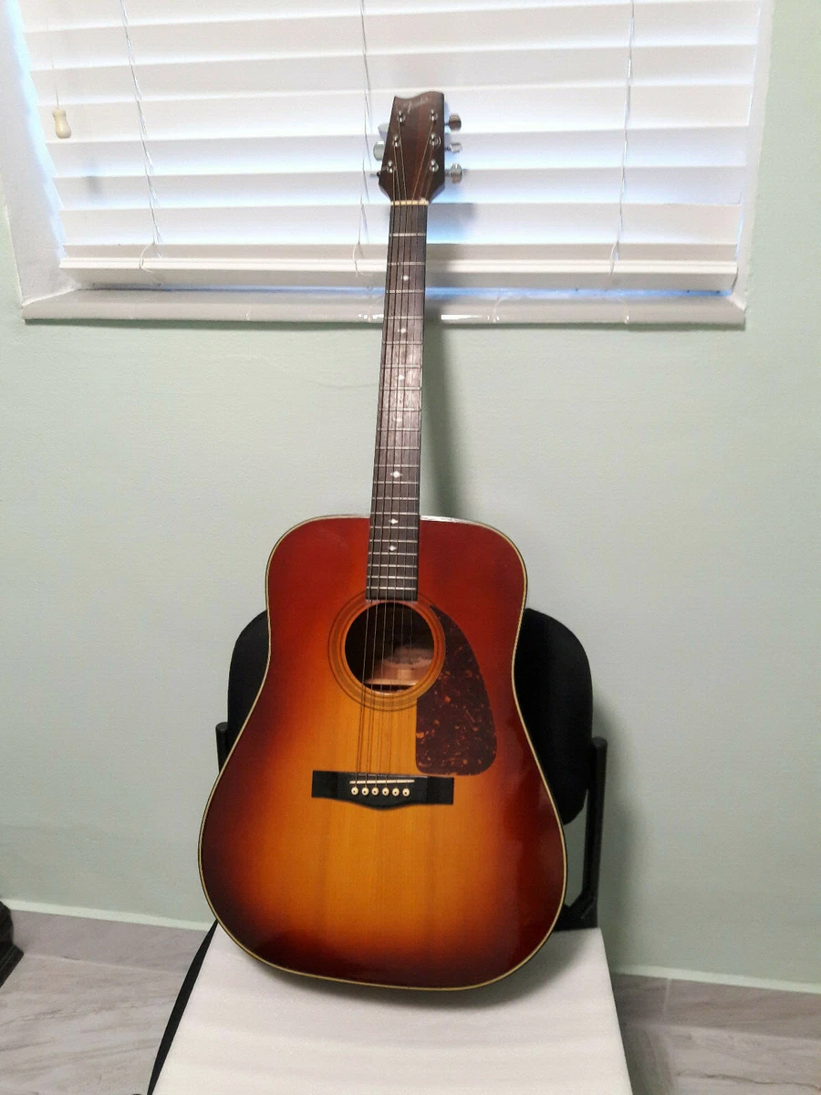 1982 88 Fender Accoustic Flattop Guitar Model F 220SB