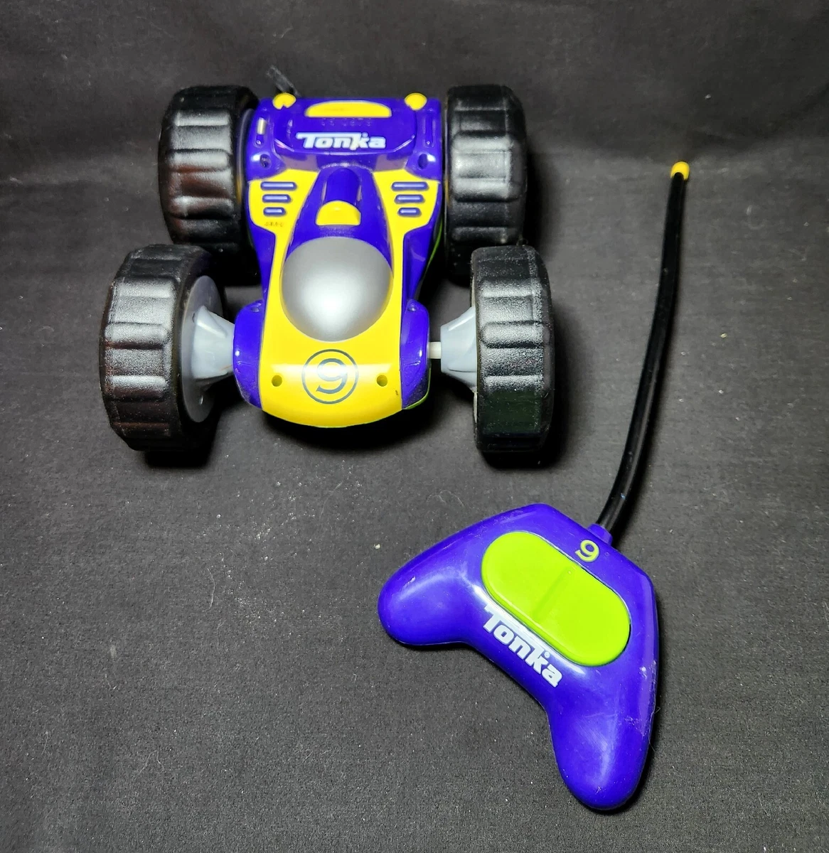 Hasbro Tonka BOUNCE BACK RACER 49MHz R/C Remote Control Flip Race