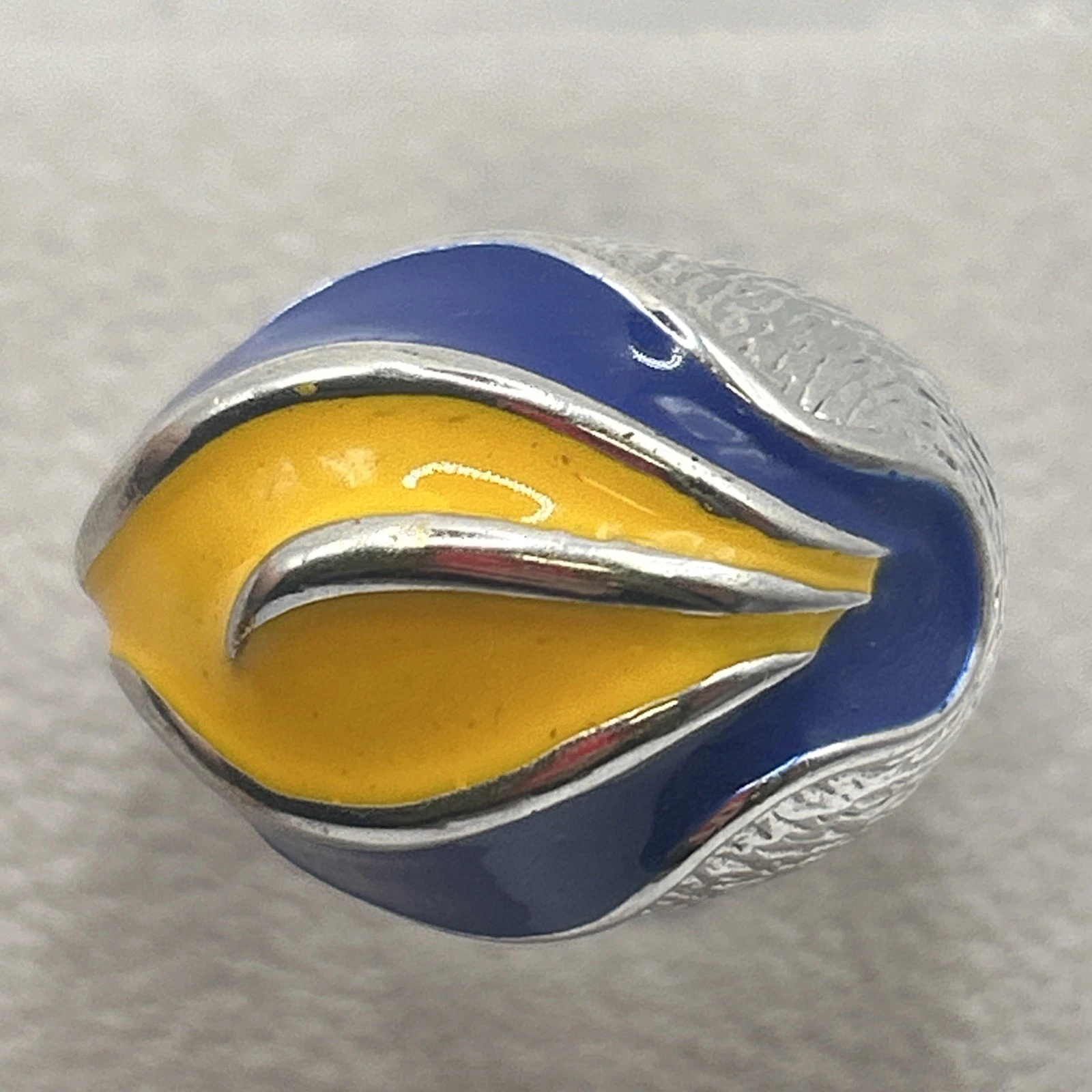 Bague vintage fantaisie  Argenté Bleu Et Jaune . Taille 55