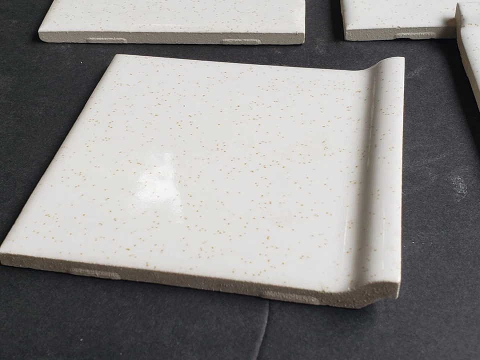 Vtg. Lot of 4 1970s Romany Ceramic Cove Edge Tiles - 4 1/4" White w/Gold Flake - Image 3 of 4