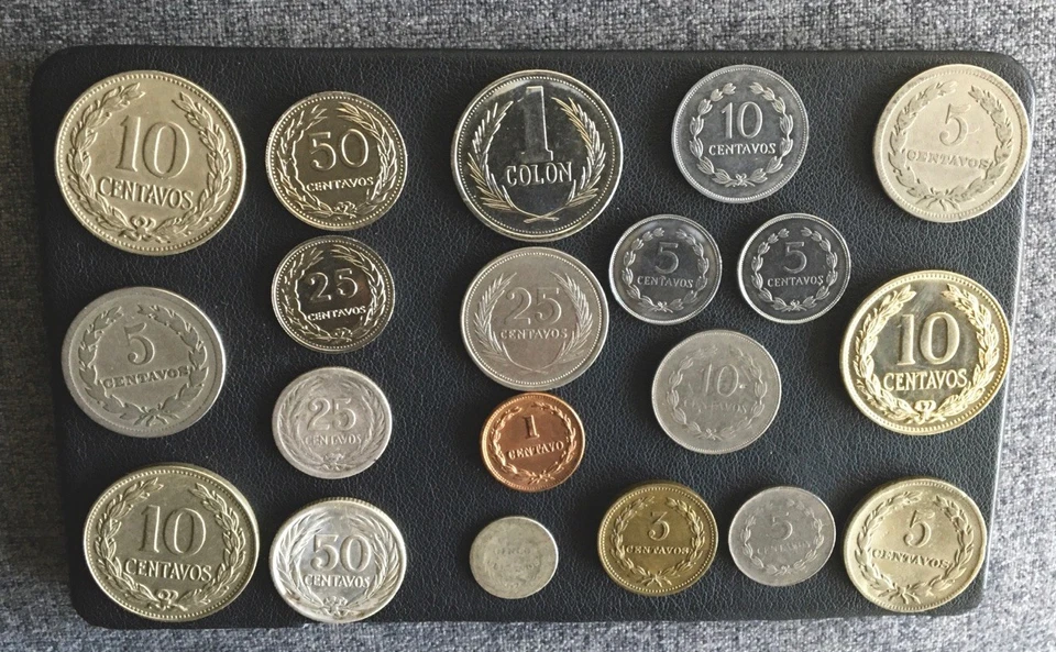 Lote 20 monedas de plata/niquel de El Salvador  Foto 3 de 4