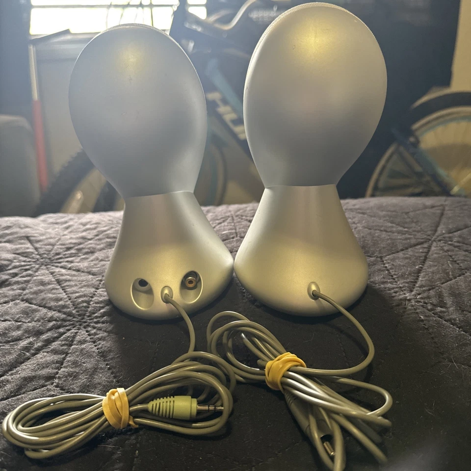 JBL Platinum Series Wired Computer Speakers - Image 2 of 2