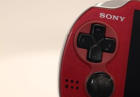 Excellent Sony PS Vita PCH-1000 Cosmic Red Region Free Console & Charger