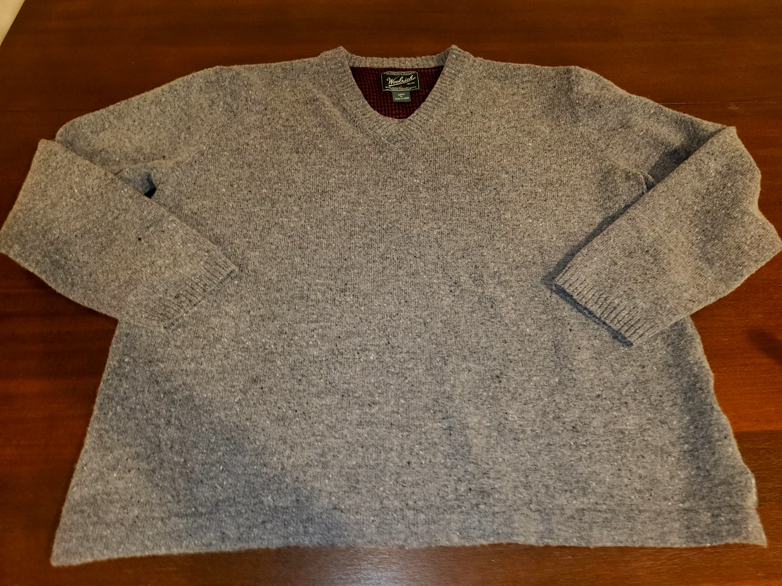 Woolrich Men’s 70% Lamb's Wool 30% Nylon Blend Grey V-Neck Sweater XL