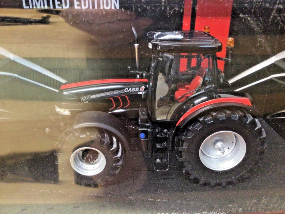 Tractor Case IH Puma CVX 230 Platinum Edition 1:32 de Universal Hobbies Foto 2 de 4