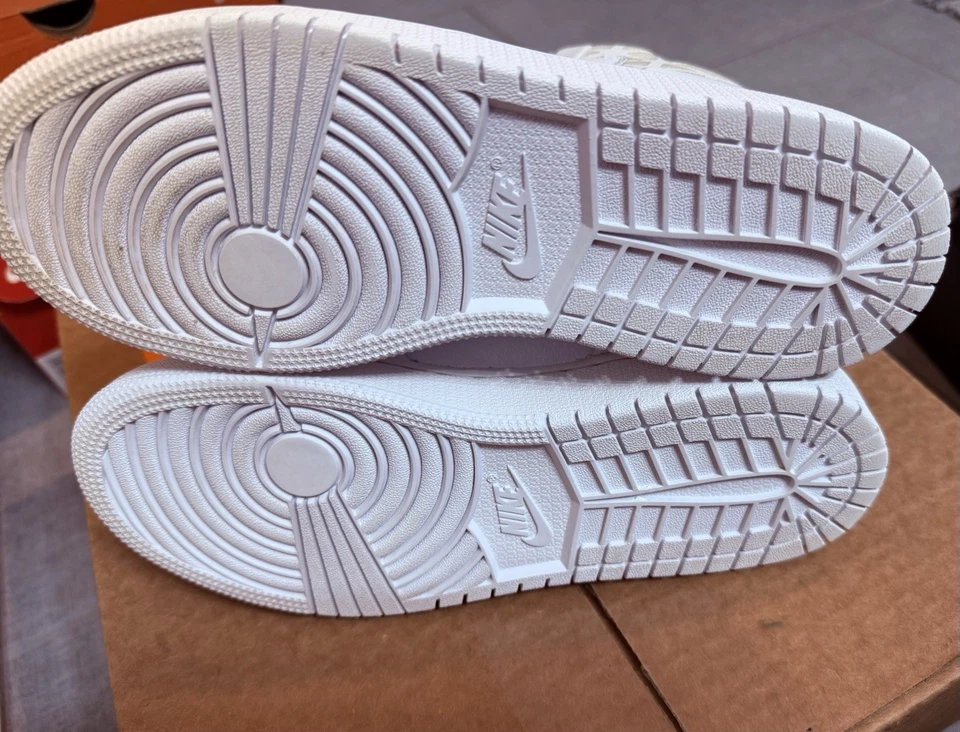 Talla 5.5 - Jordan 1 Flight 3 Triple Blanco Foto 4 de 4