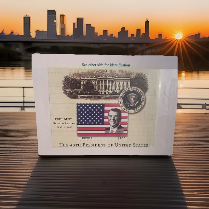 Liberia souvenir stamp sheet  MNH Liberia early 2000s, honoring US presidents ￼
