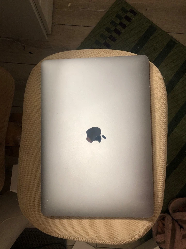 Apple MacBook Pro13.3" (128GB SSD, Intel Core i5 7th Gen, 2.30 GHz, 8GB RAM)..., photo 1 of 4