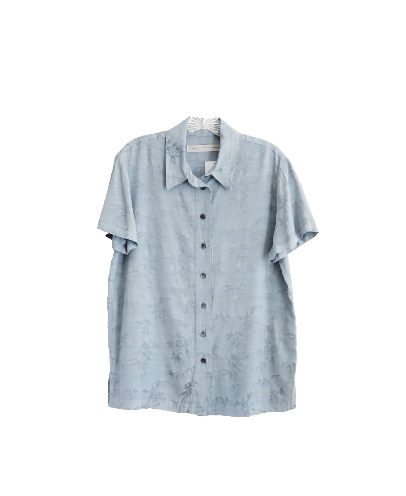 按钮粘纤上衣女