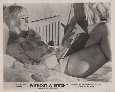 Anne Grete Nissen (1969)    Leggy Cheesecake - Vintage Movie Photo K 187