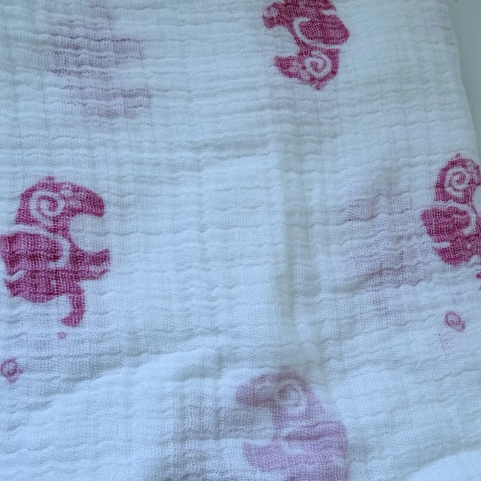 Mantas de muselina Aden + Anais/Otras 7 piezas para niñas 100 % algodón sin manchas Foto 3 de 4