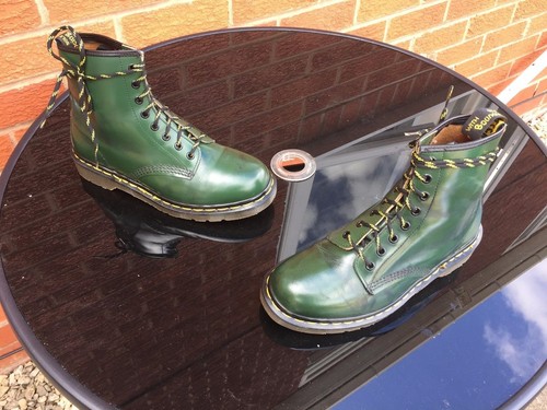 vintage dr martens 1460 racing green leather boots uk 7 eu 41