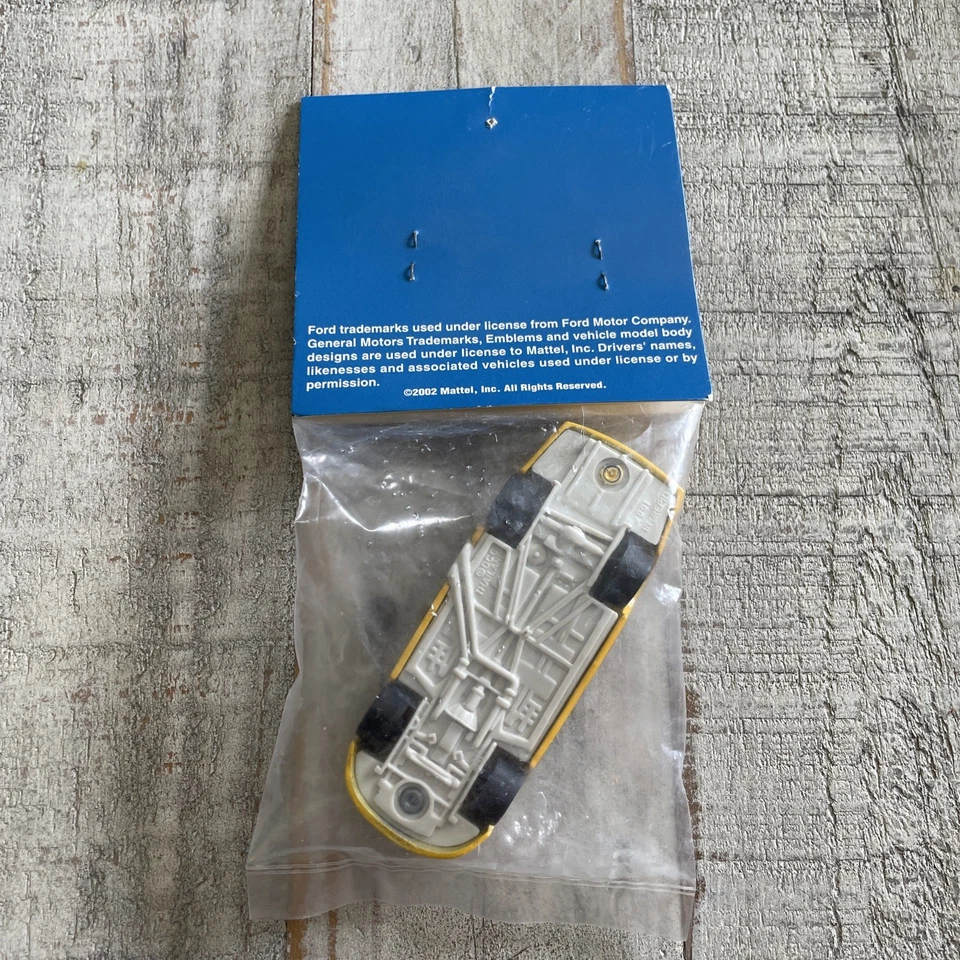 Hot Wheels 2002 NASCAR #22 Butron - Image 2 of 2