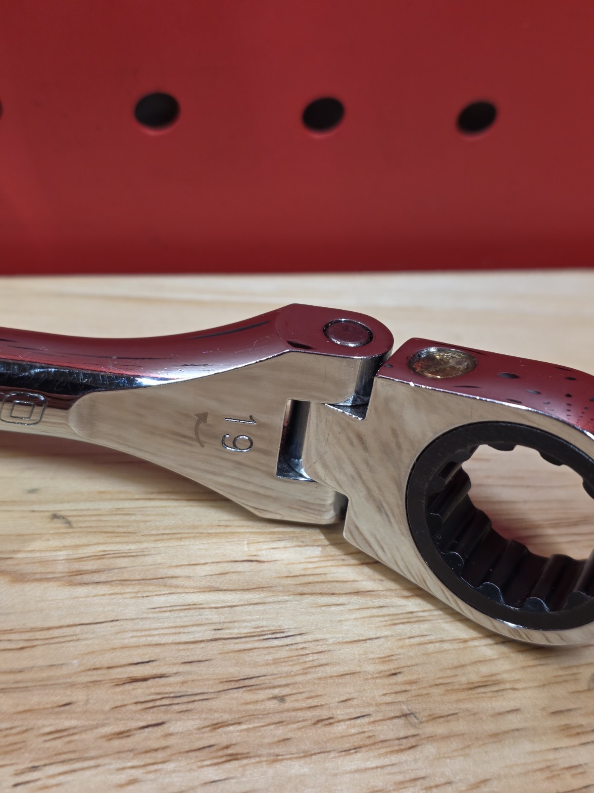 Matco Tools RF19M2 19mm Flex Head 12-Point Spline Drive Ratcheting Box Wrench