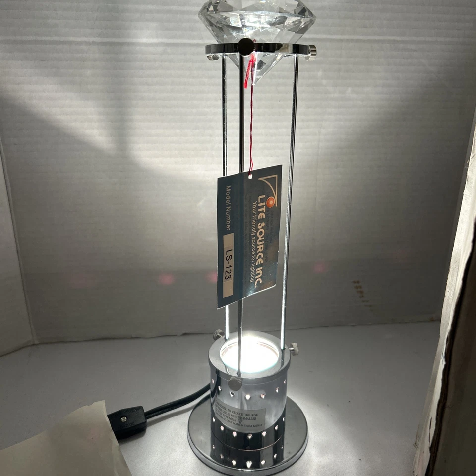 Lámpara de Escritorio Lite Source Diamante Retro Y2K NOS OOP AÑOS 90 De Colección Cromo Oficina Rara Foto 2 de 4