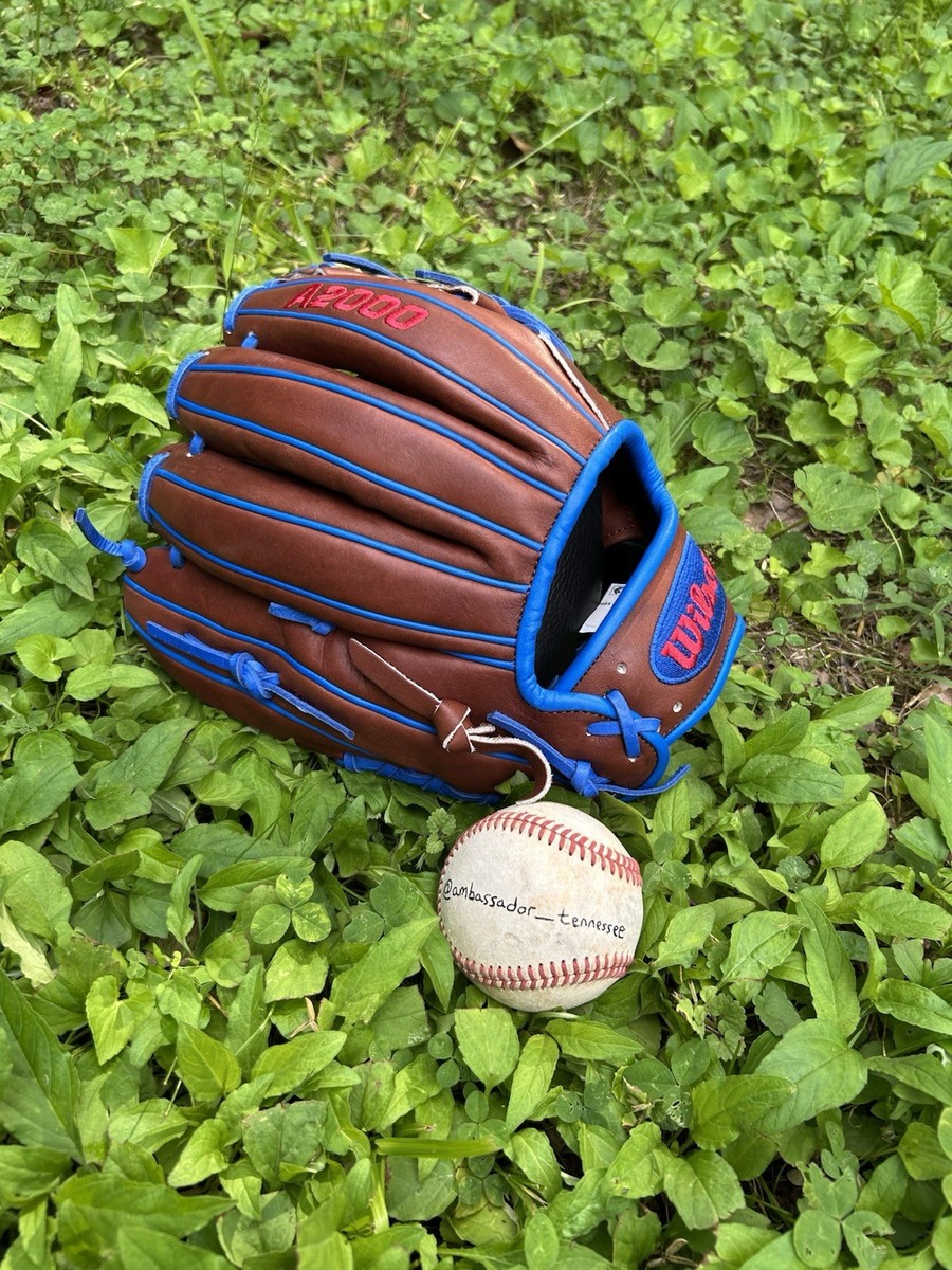 Afro ティンバレス 2025 Dansby Swanson Wilson A2000 DS7 11.75” Game Model Infield