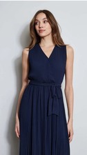 NWT Tahari Women’s Dress Navy Midi Tulip Hem  Sleeveless Casual Knit Size M