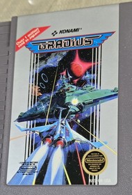 Gradius NES Nintendo Game w/ Clamshell Case Konami Authentic Tested