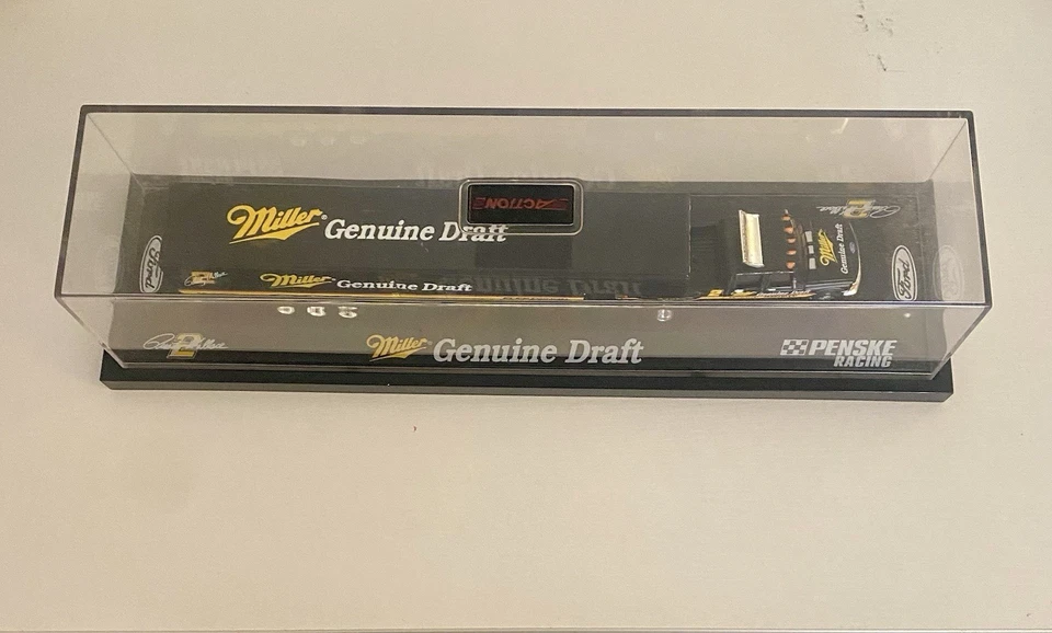 Rusty Wallace Miller Genuine Draft 1995 Limited Edition Dually Show Trailer - Image 3 of 3