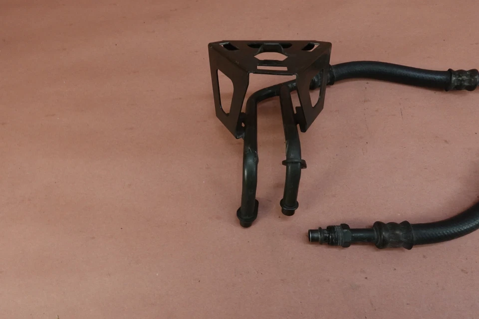 05-07 Victory Hammer 2005 líneas de aceite mangueras tuberías Foto 3 de 4