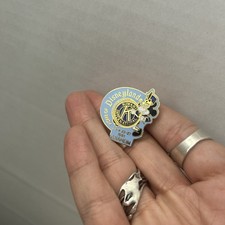 Kiwanis International Disneyland June 23-27 1991 Anaheim Blue Souvenir Lapel Pin