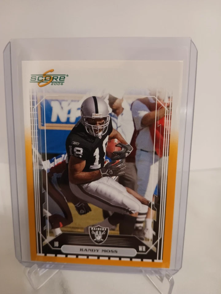 Randy Moss Oakland Raiders 2006 Score RARE NUMBERED Card #198 SN# 171/600 - Image 2 of 3