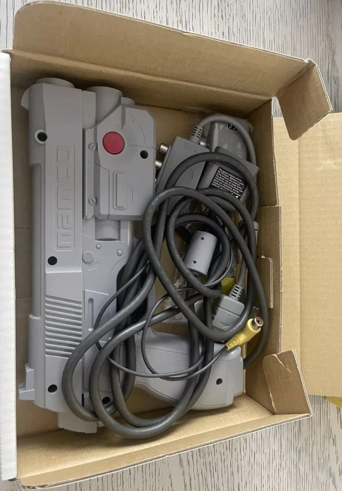 NAMCO - G-CON 45 Light Gun + Adapter  - Playstation 1 - Boxed - Minty - Image 4 of 4