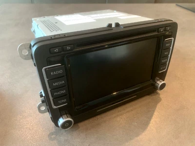 VW RNS510 RNS 510 Navigationssystem 1T0035686C DAB+ CODE LED mit Europa Karte - Bild 1 von 4