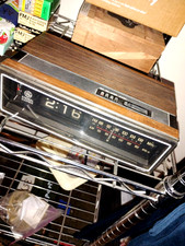 Vintage GE General Electric Clock Radio Walnut Grain Finish Model 7- 4305a Retro