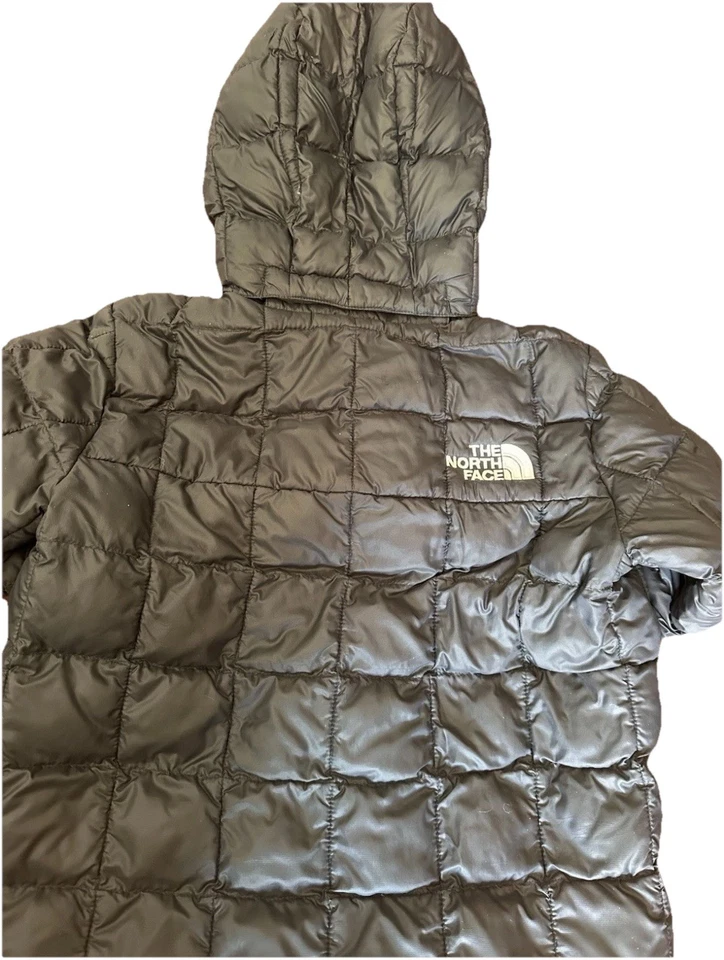 The North Face Boys Thermoball Eco Hooded Black Jacket Coat Size S Small 7/8 - Image 4 of 4