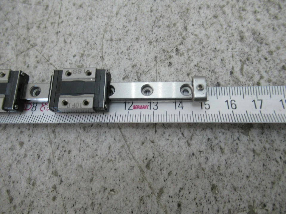 THK RSR7Z Miniatura Guida Lineare Schiene 150mm Lungo 2 Rollenwagen Stato 1A - Immagine 3 di 4