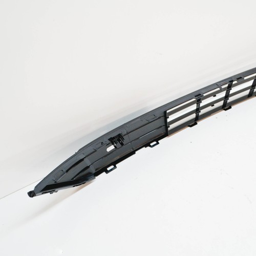 FORD MONDEO MK5 FRONT BUMPER LOWER GRILLE JS7B 17K945 XD5UAW 2374706 ford-mondeo-mk5-front-bumper-lower-grille-js7b-17k945-xd5uaw-2374706