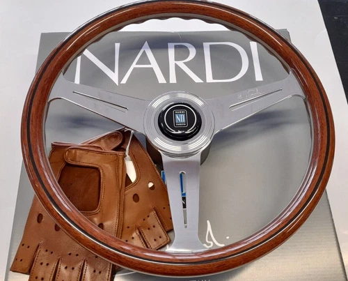 NARDI CLASSIC 36 steering wheel mahogany with glossy spokes size 14.17 inch.