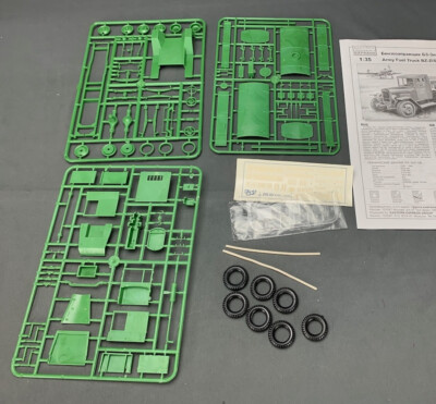 1:35 Eastern Express 35154 Russian Army Fuel Truck BZ-ZiS-5V Model