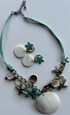 Beachy Nautical Statement Necklace 18'' Turquoise Mother of Pearl Starfish